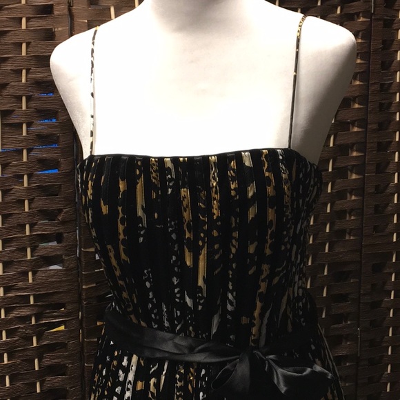 Aloha Bundle- Gentle use twice JS Collection Cocktail dress - Picture 2 of 10